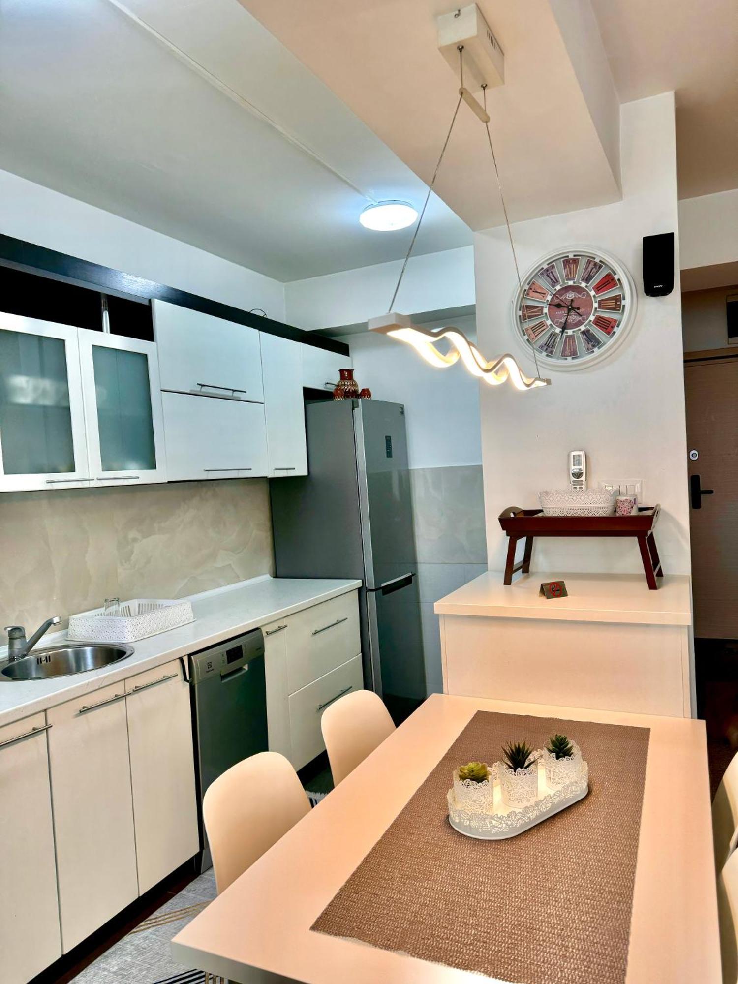 Appartement Modern & Cozy à Skopje Extérieur photo